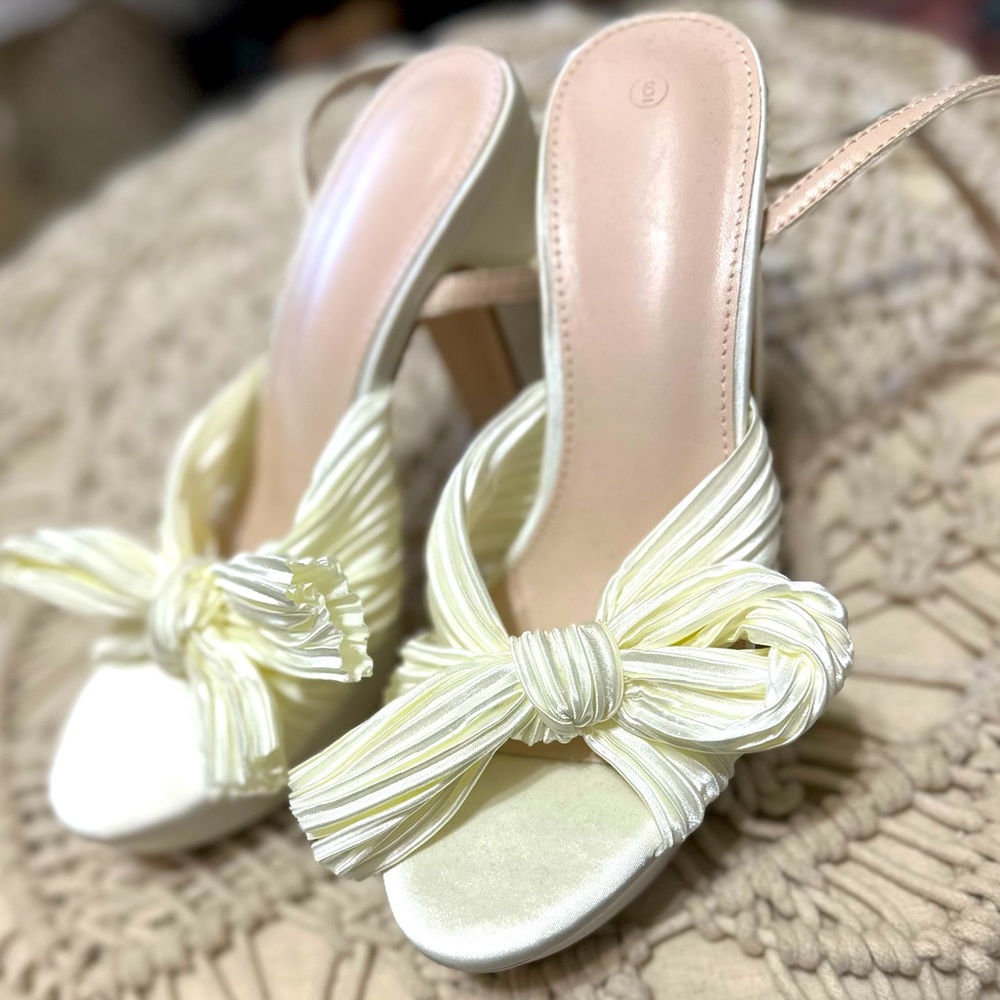 Bridal shoes